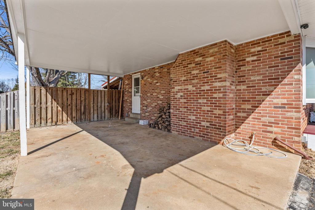 26844 Howard Chapel Dr