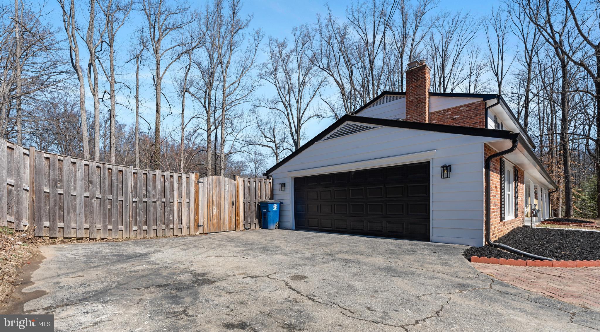 2105 Drury Rd