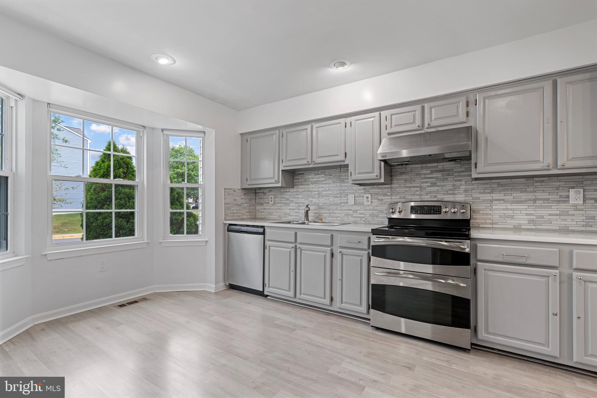 12307 Sandy Point Ct