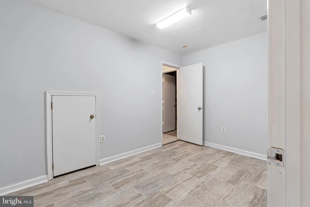 12307 Sandy Point Ct