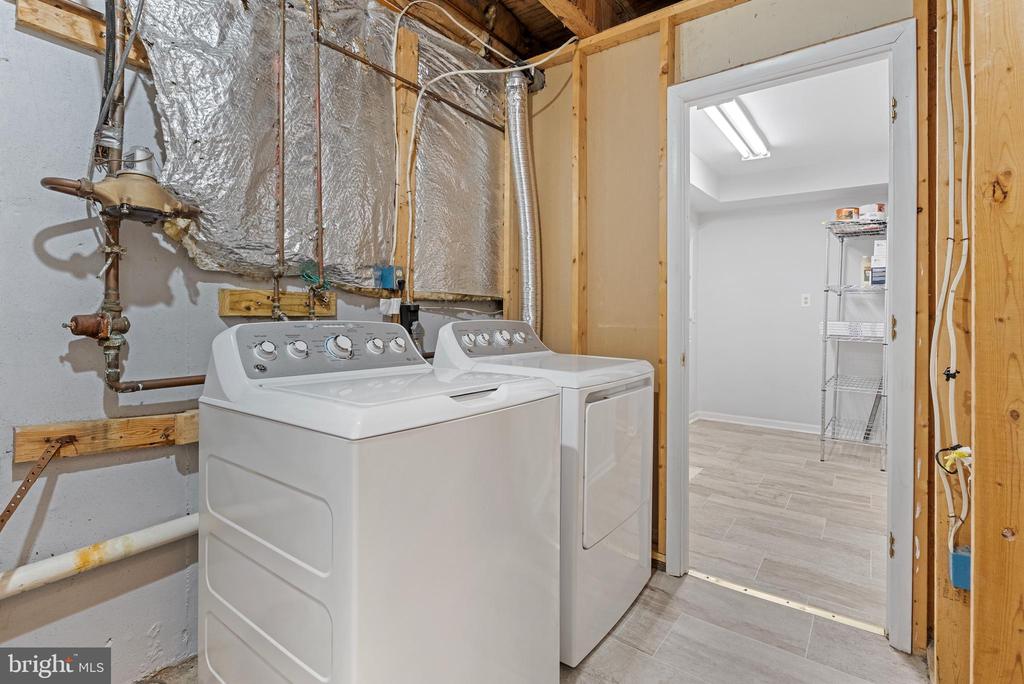 12307 Sandy Point Ct