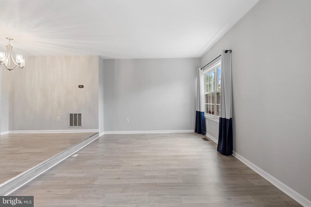 12307 Sandy Point Ct