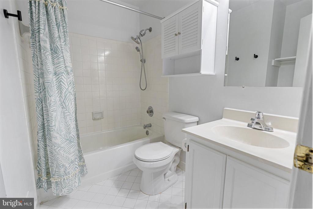 12307 Sandy Point Ct