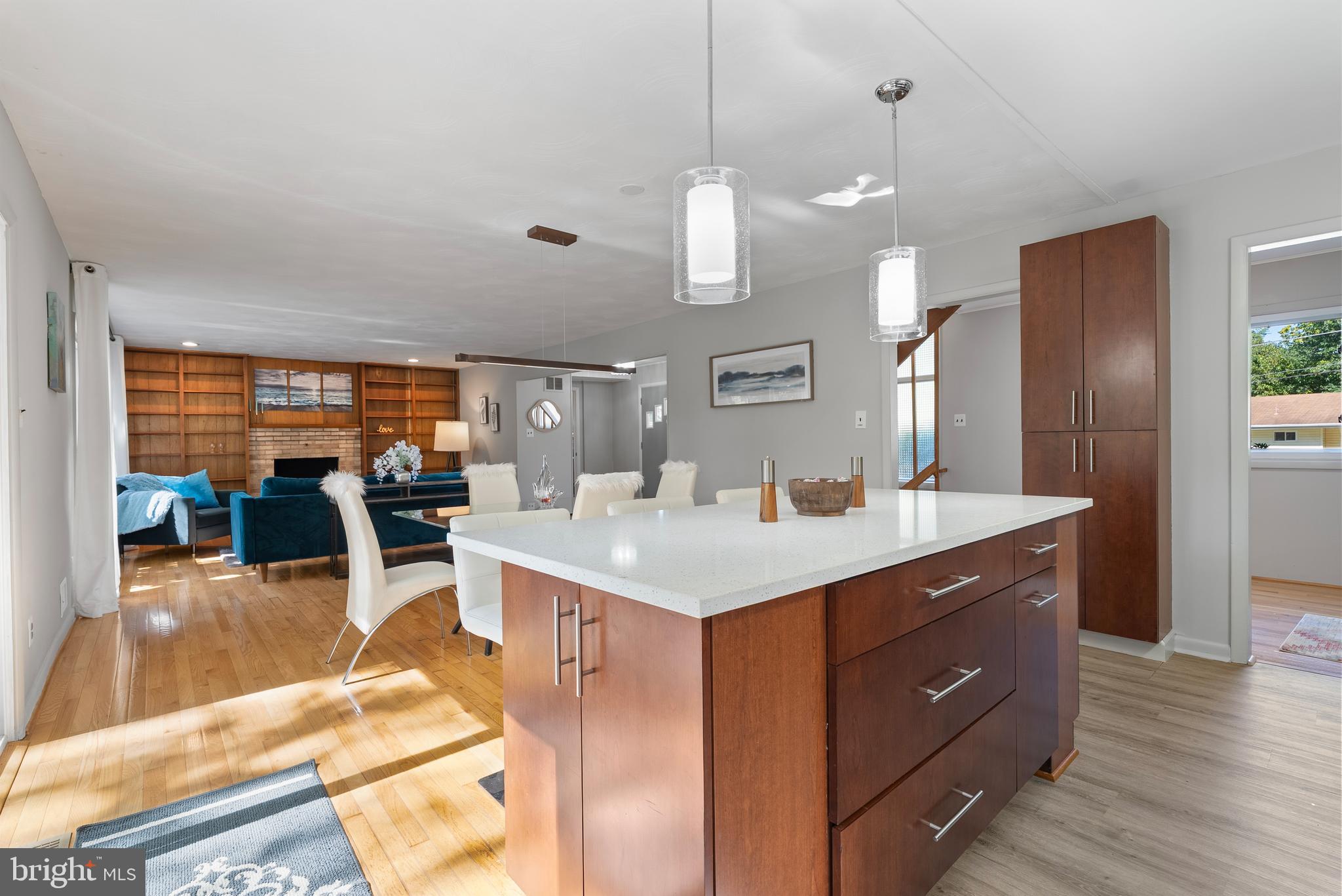 1 Schindler Ct