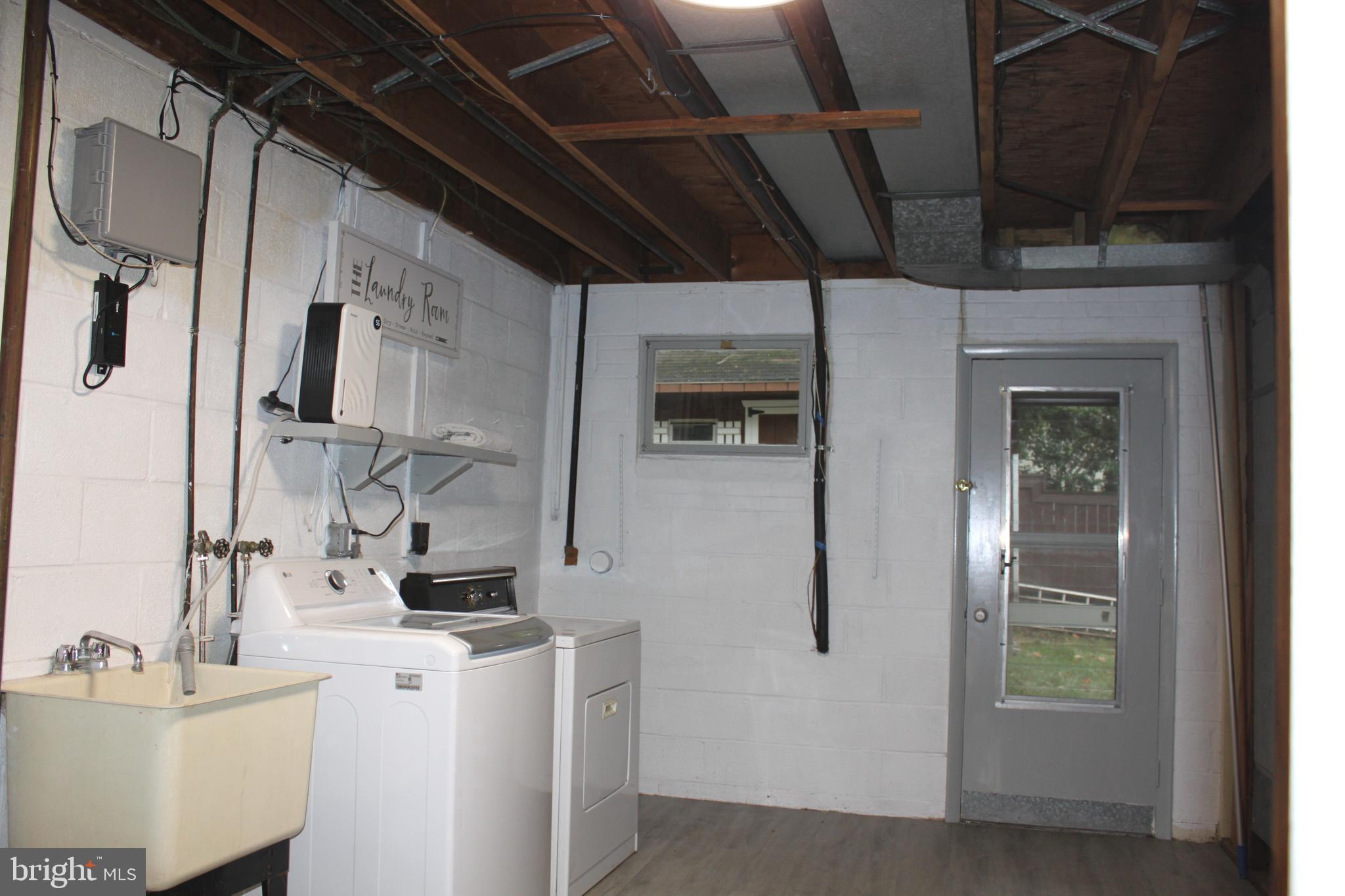 1 Schindler Ct