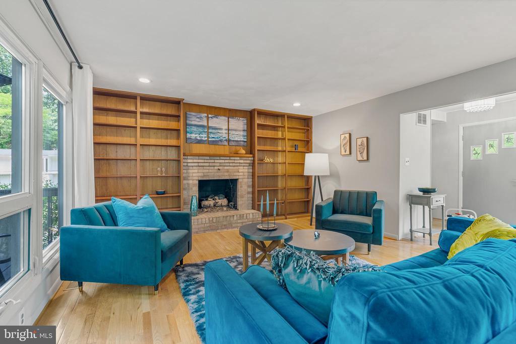 1 Schindler Ct