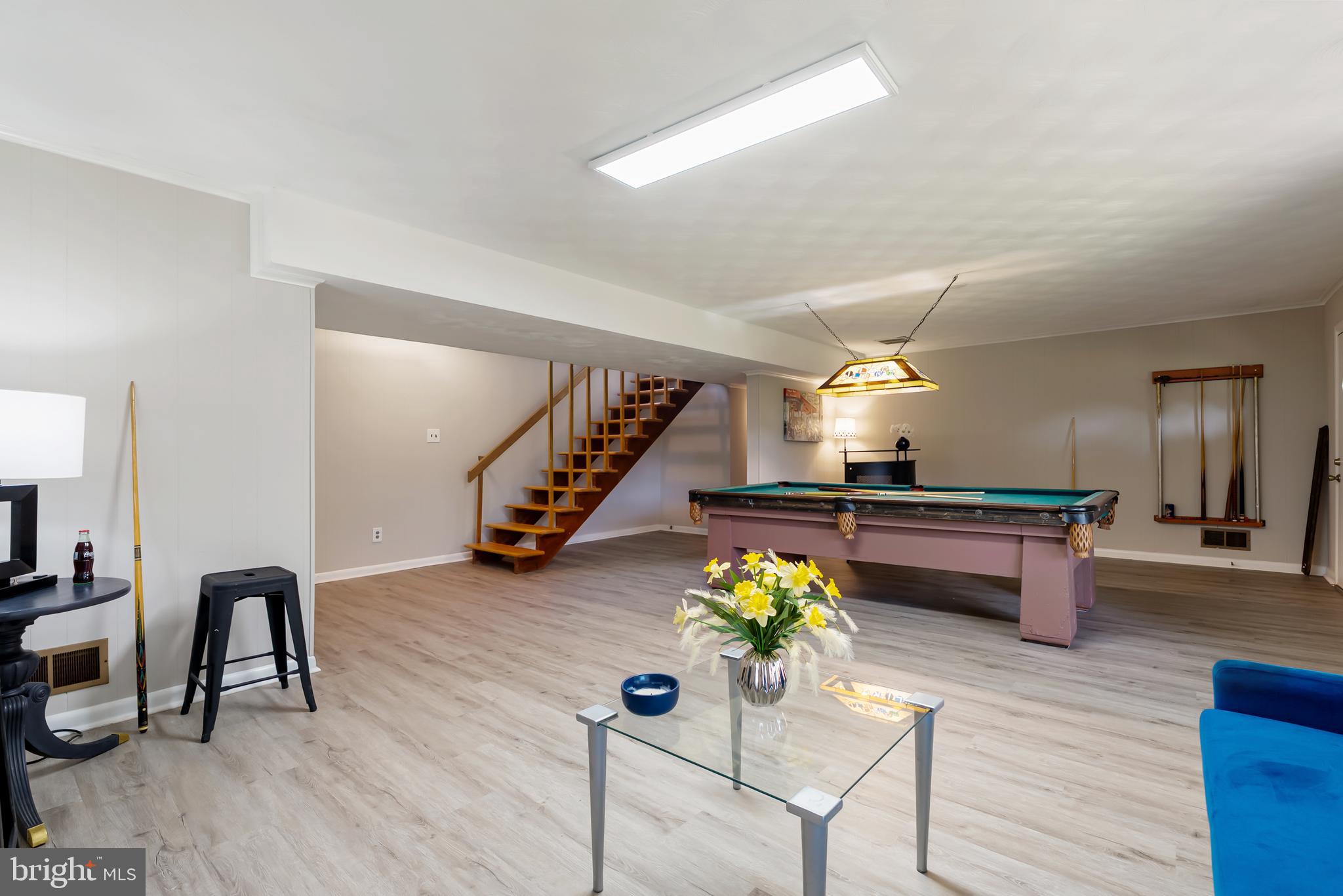 1 Schindler Ct