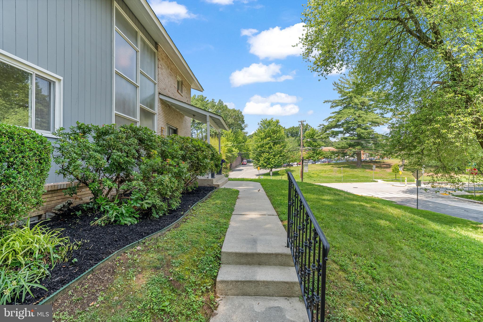 1 Schindler Ct
