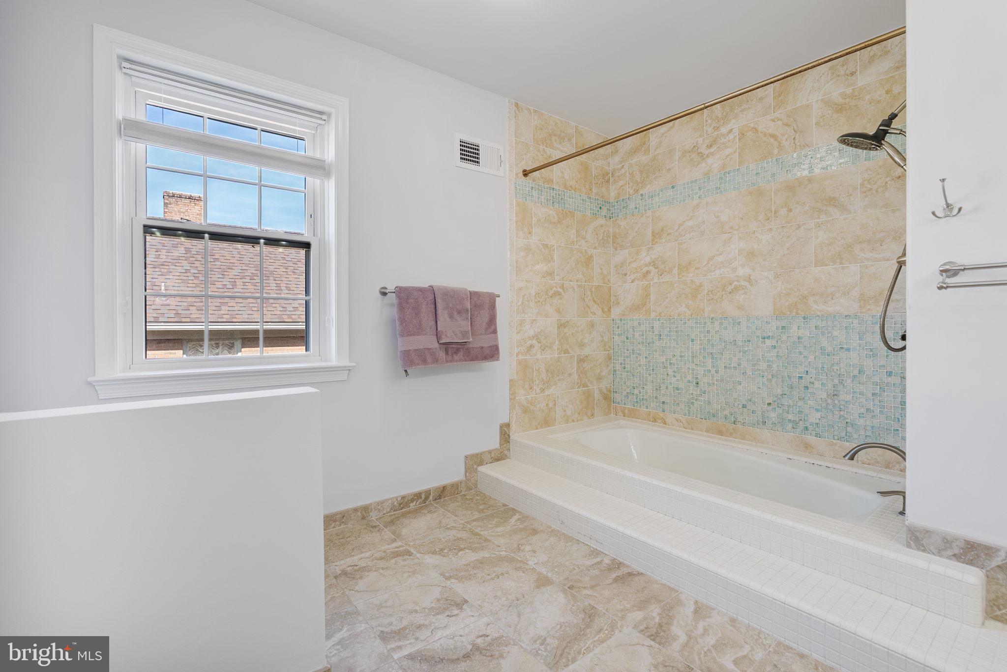 11008 WICKSHIRE WAY C-5