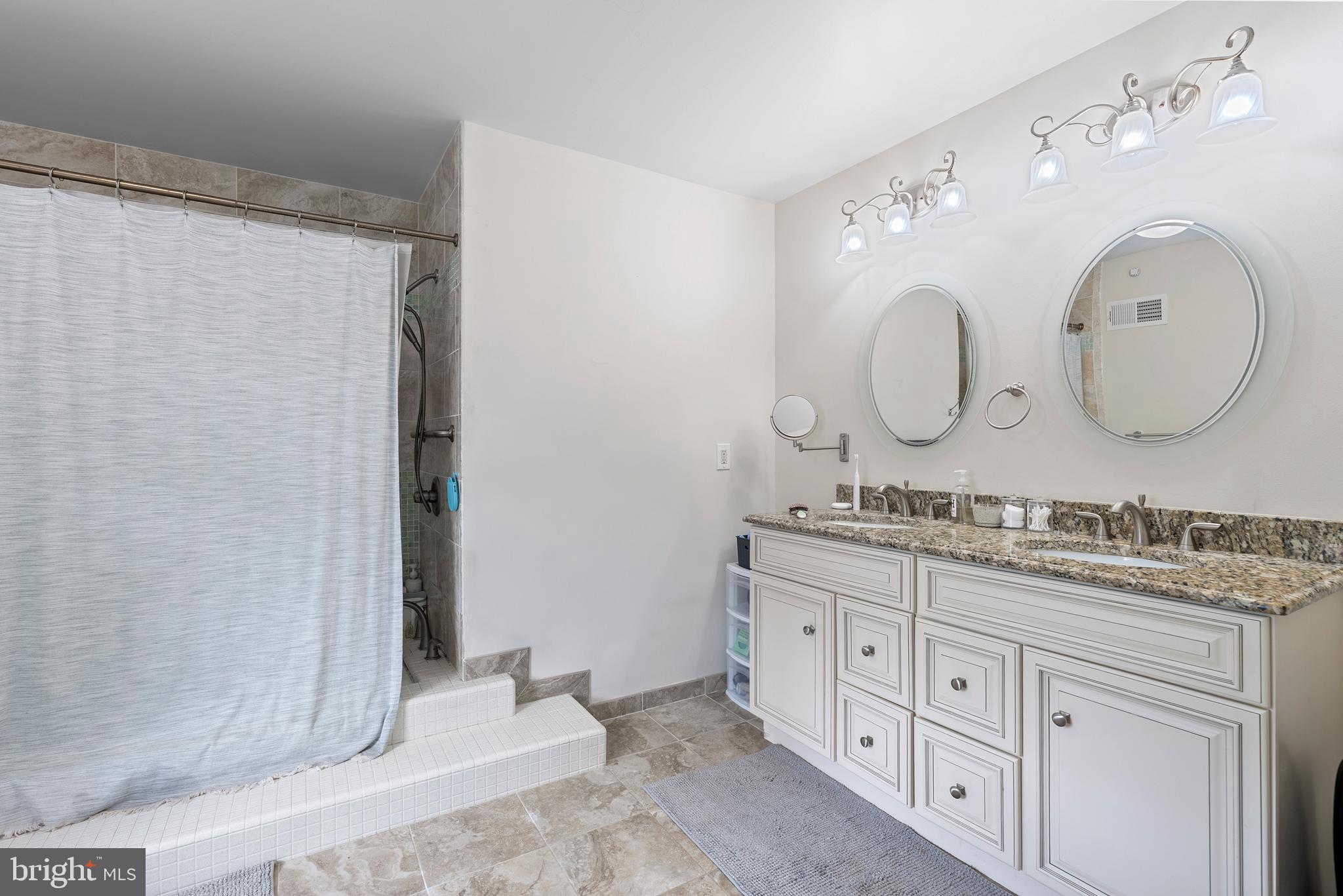 11008 WICKSHIRE WAY C-5
