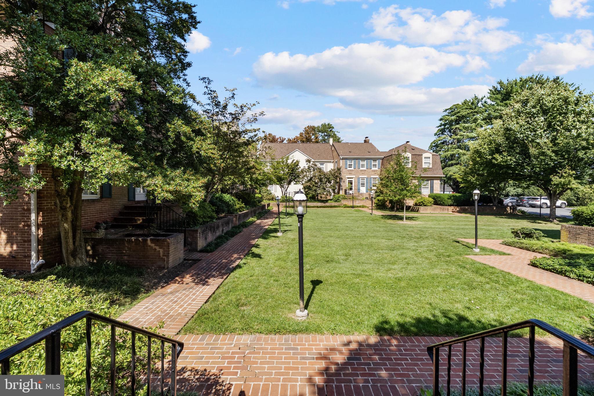 11008 WICKSHIRE WAY C-5