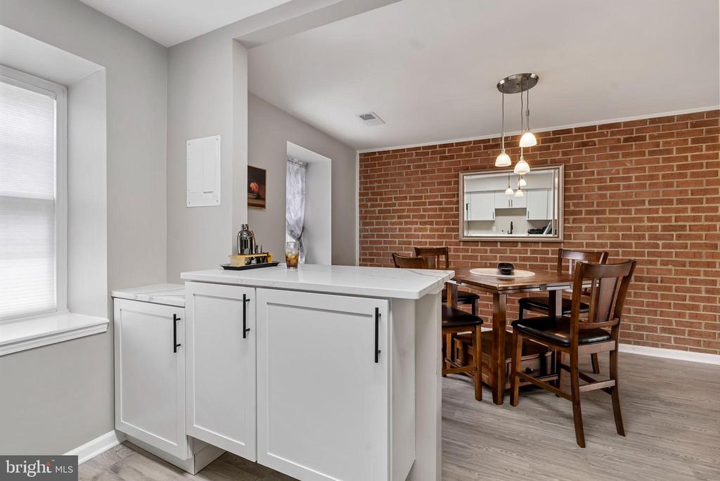 790 QUINCE ORCHARD BOULEVARD 790-20