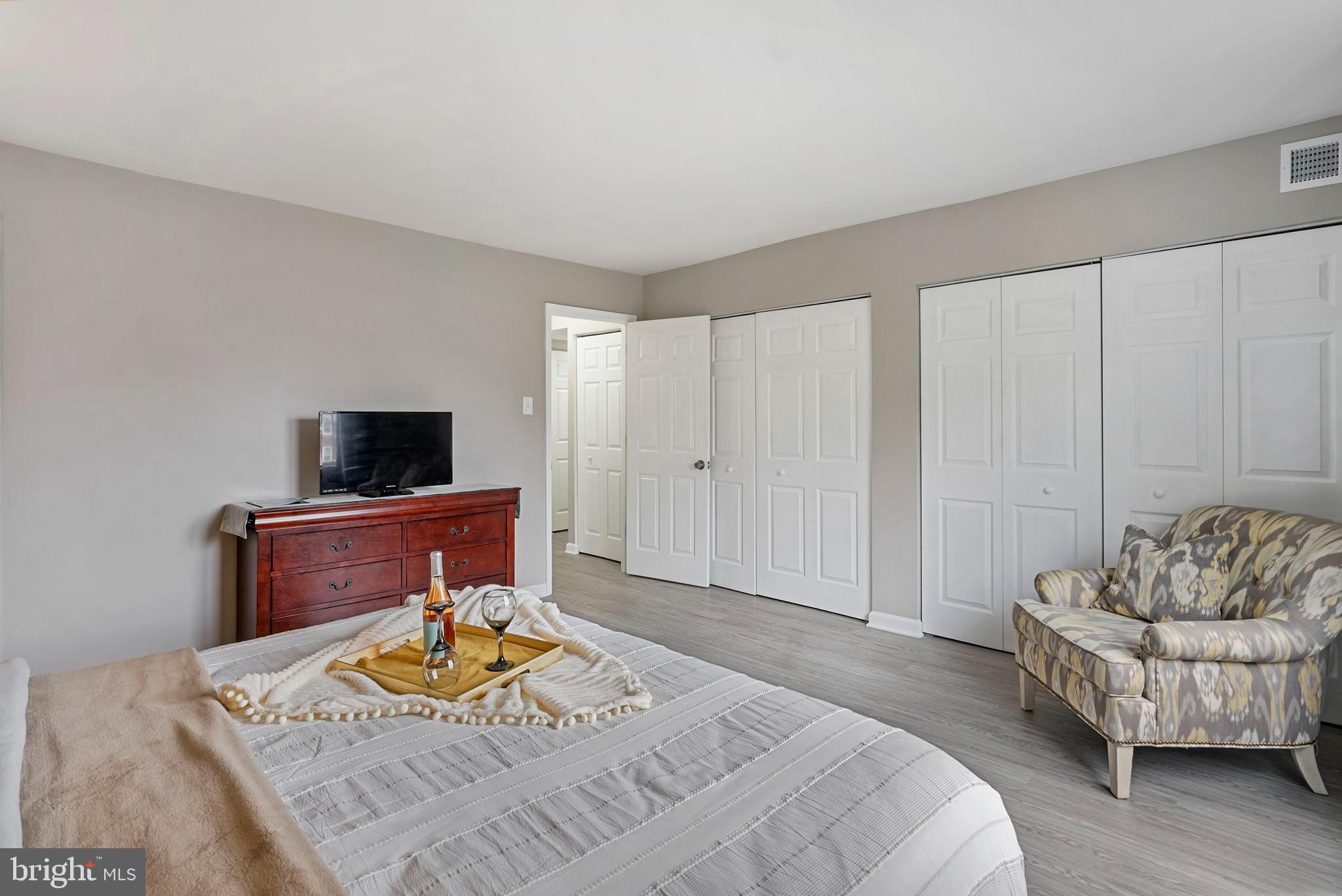 790 QUINCE ORCHARD BOULEVARD 790-20