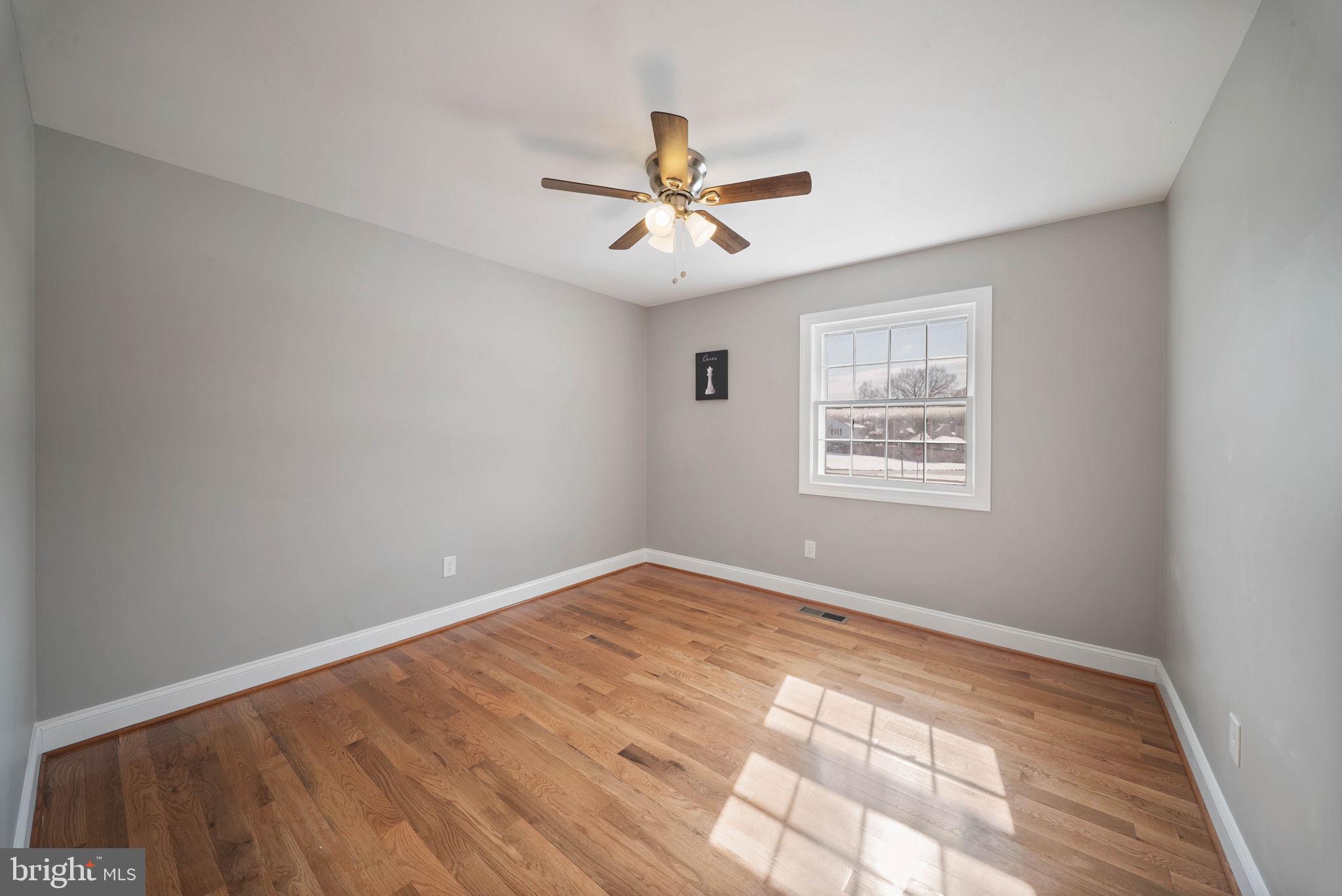 18901 BLOOMFIELD ROAD