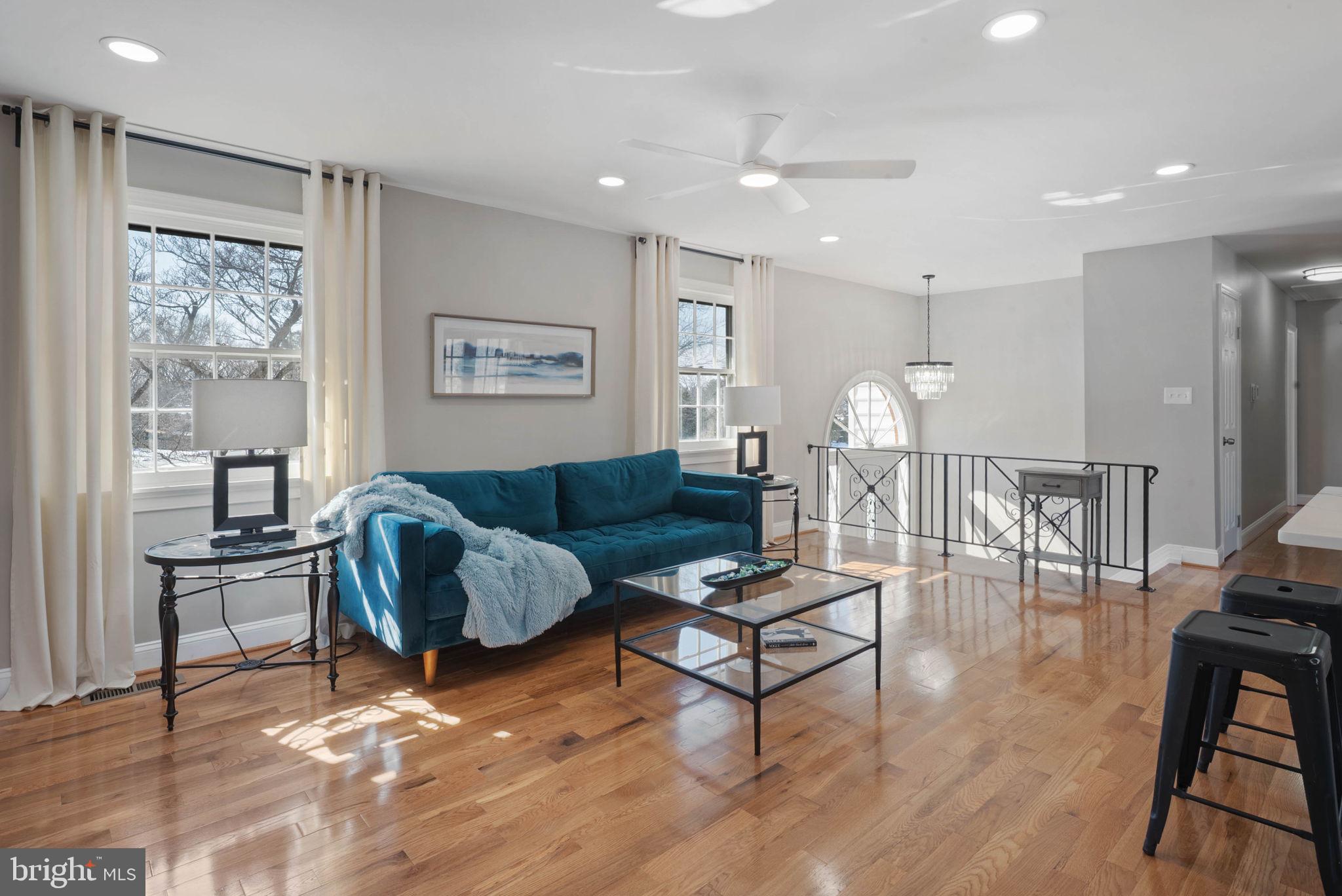 18901 BLOOMFIELD ROAD