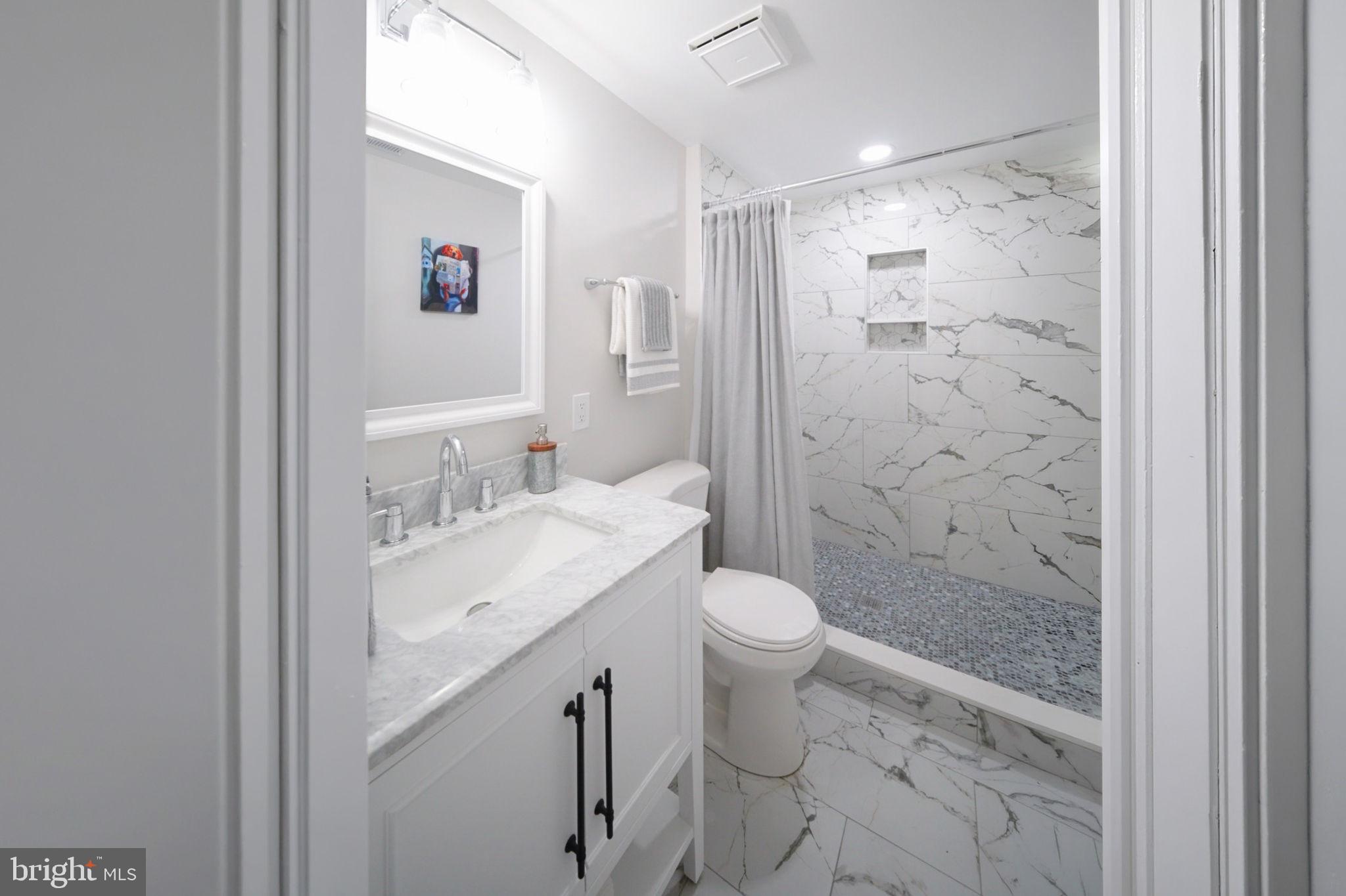 18901 BLOOMFIELD ROAD