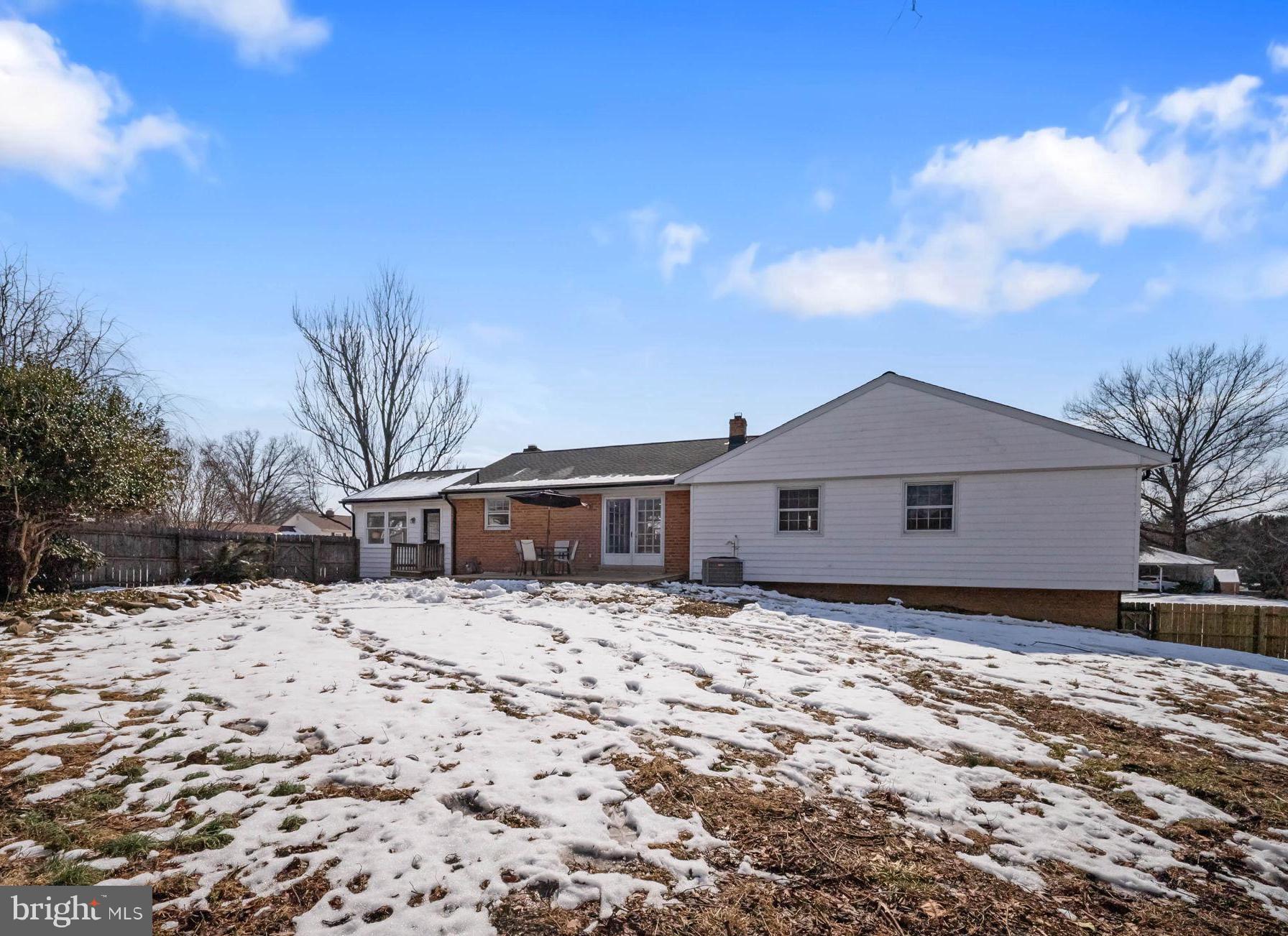 18901 BLOOMFIELD ROAD