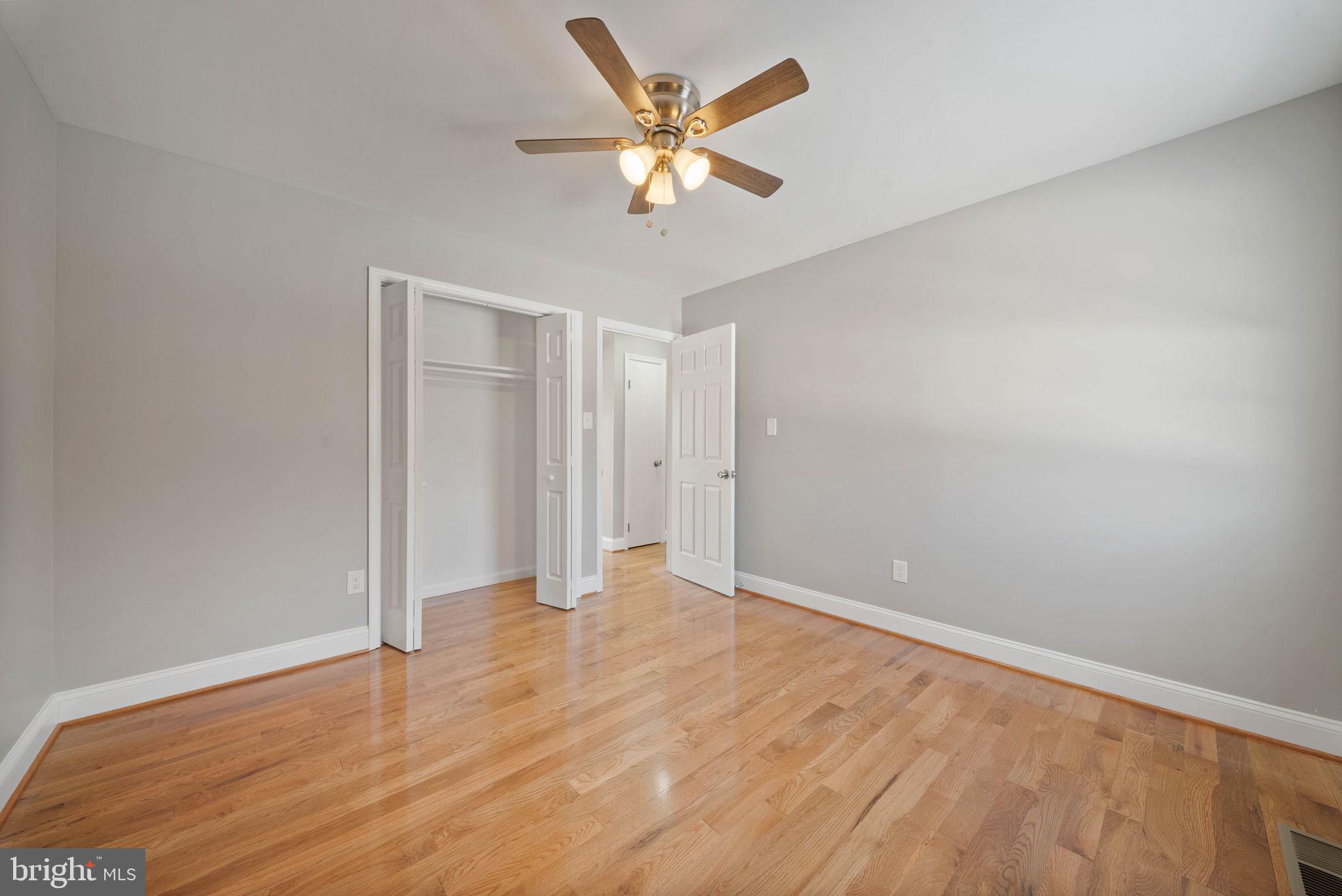 18901 BLOOMFIELD ROAD