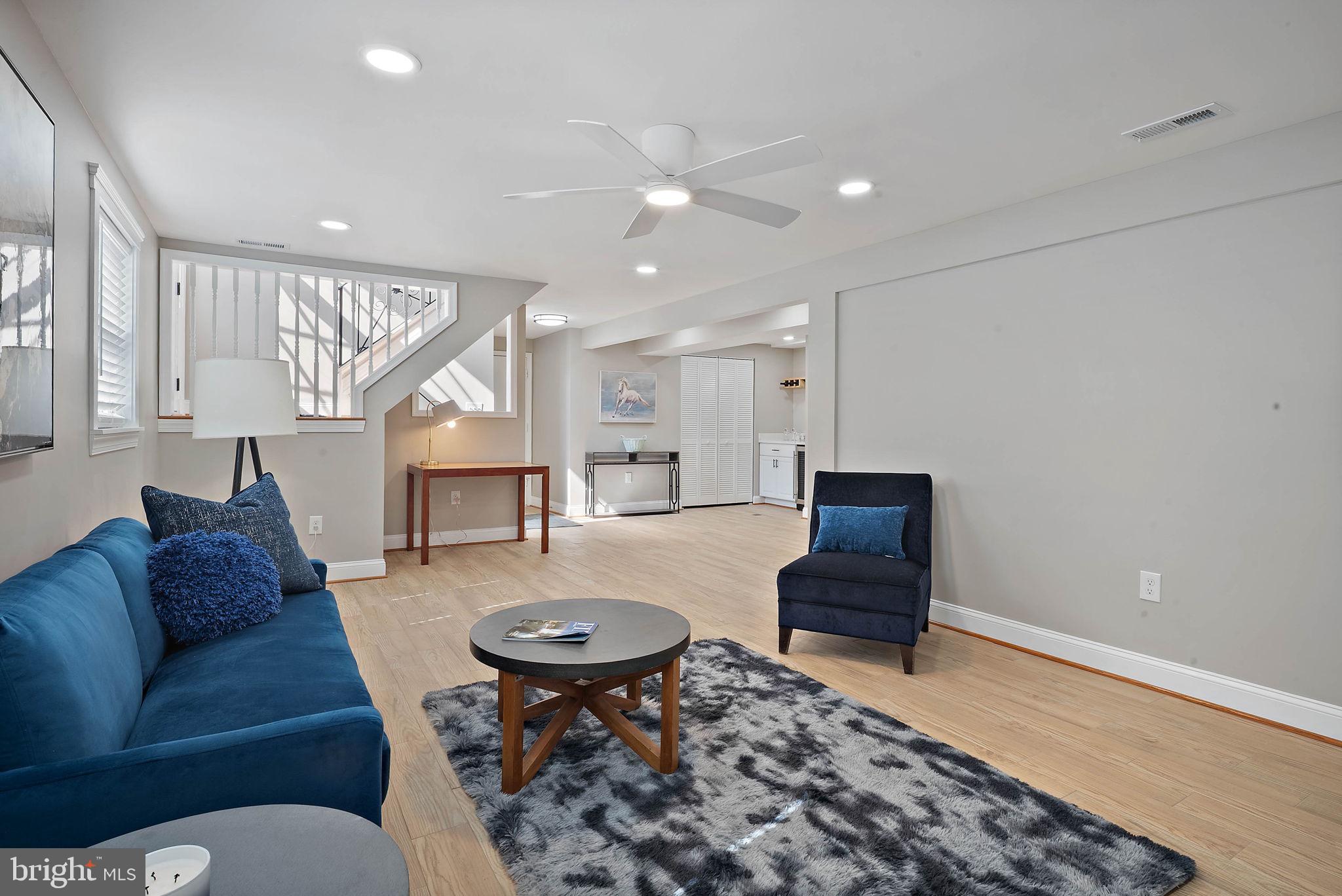 18901 BLOOMFIELD ROAD