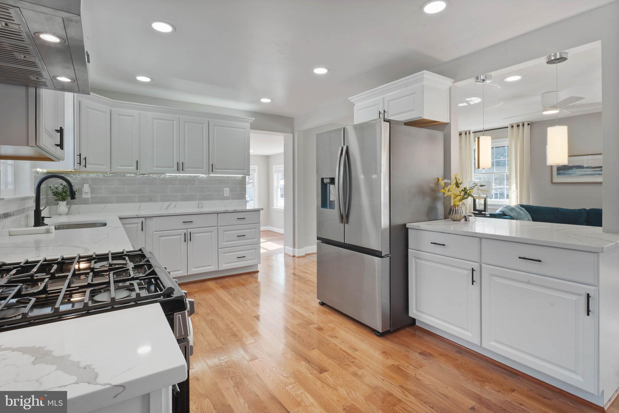 18901 BLOOMFIELD ROAD