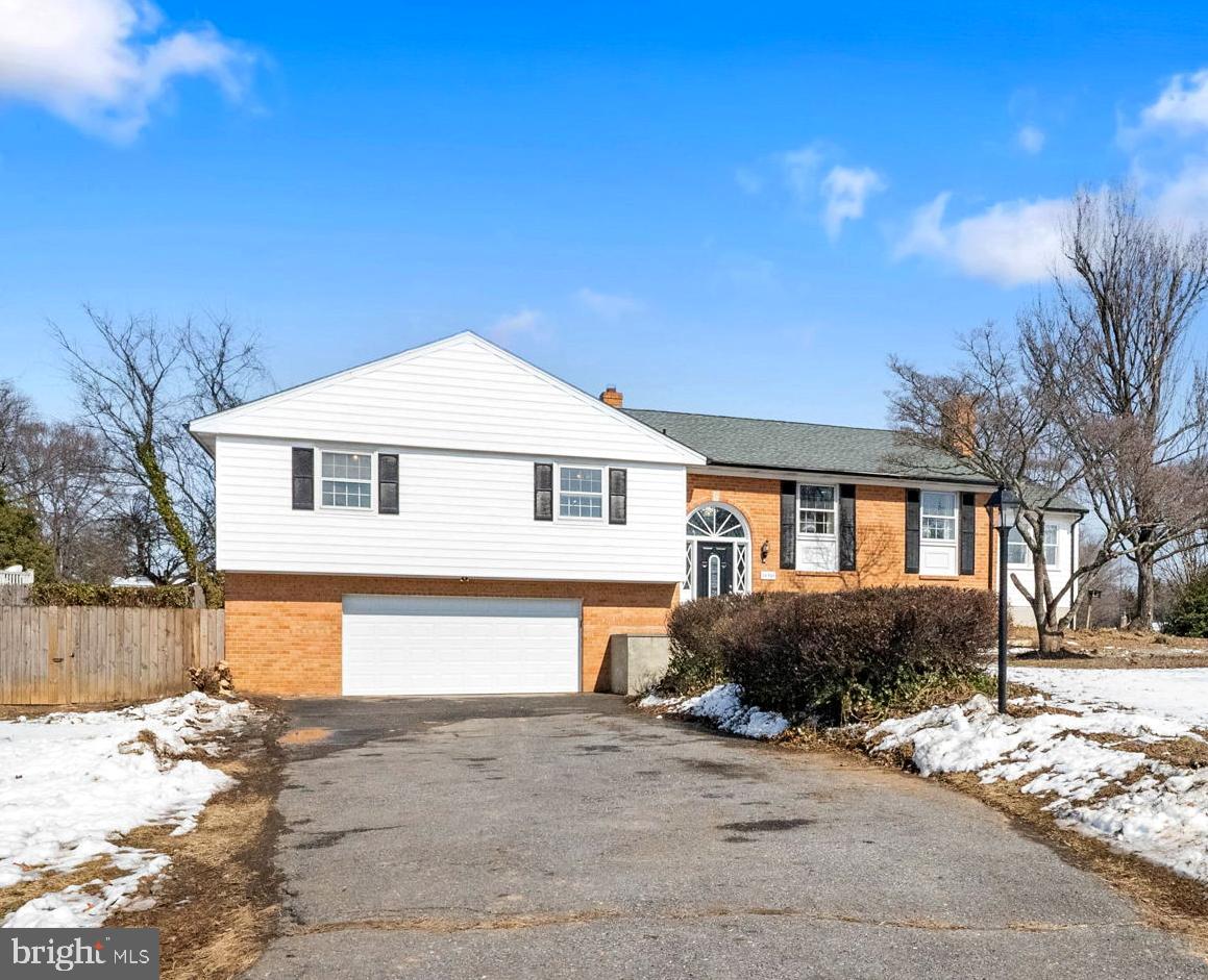 18901 BLOOMFIELD ROAD