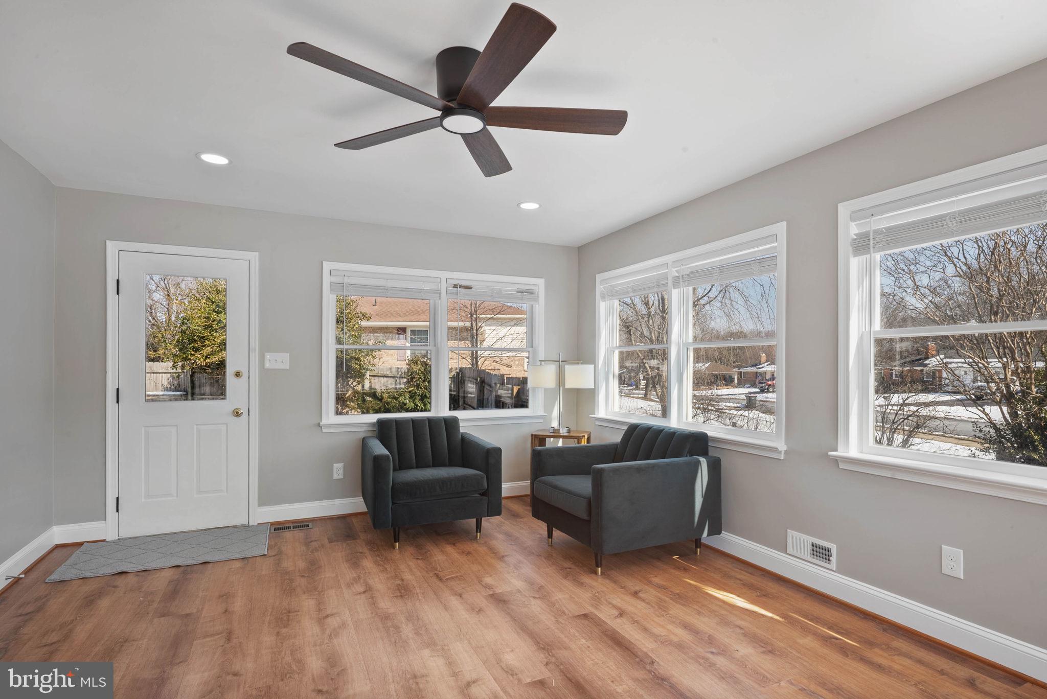 18901 BLOOMFIELD ROAD