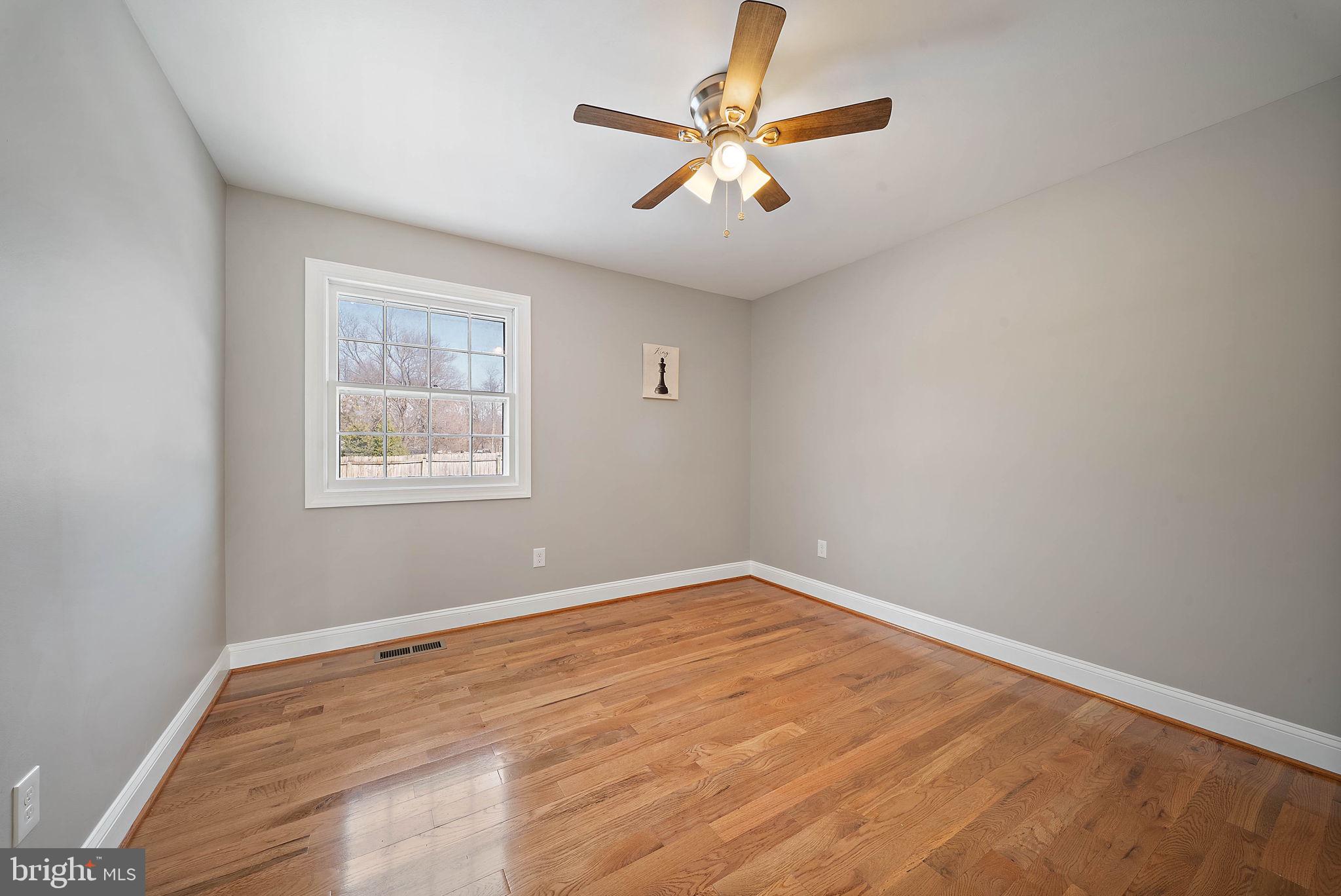 18901 BLOOMFIELD ROAD