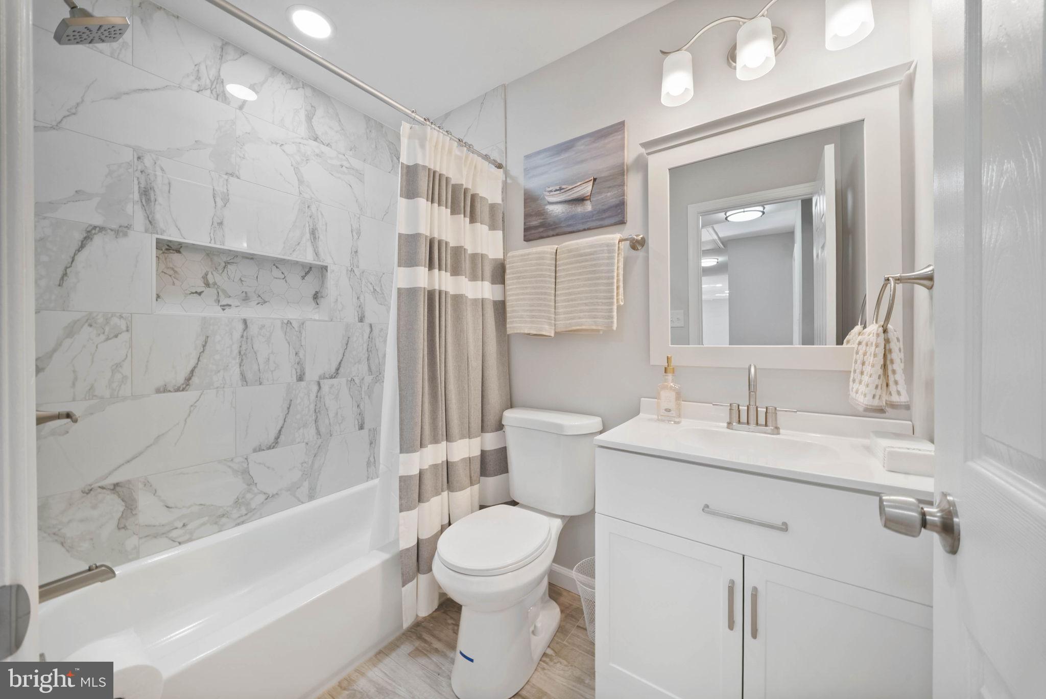 18901 BLOOMFIELD ROAD