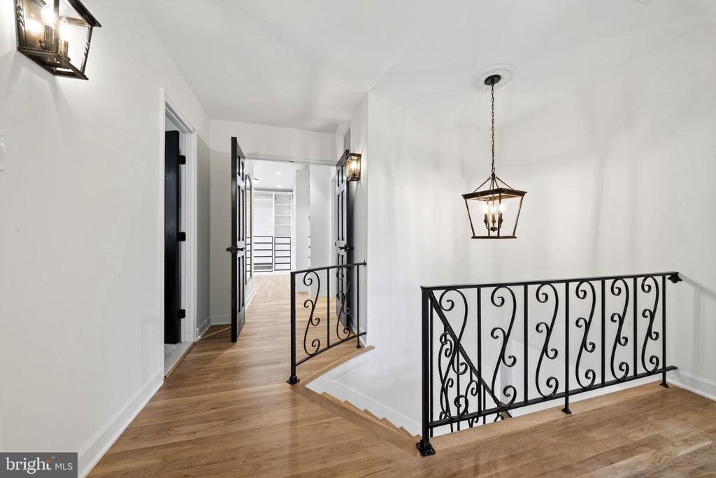 12704 THERESA DRIVE