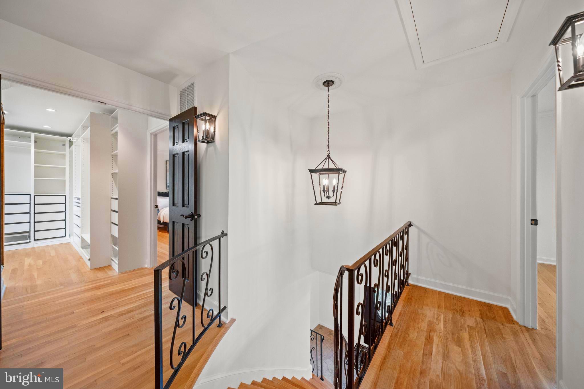 12704 THERESA DRIVE
