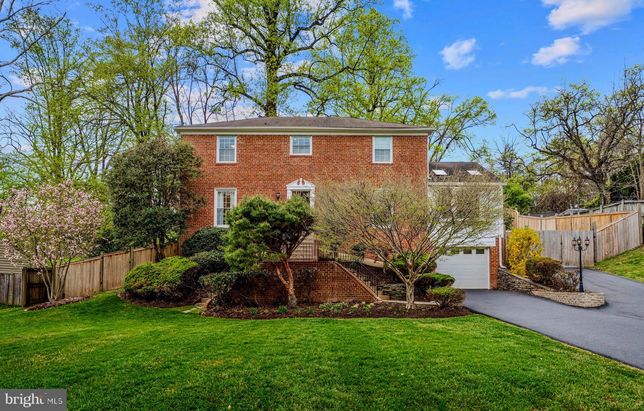 12704 THERESA DRIVE