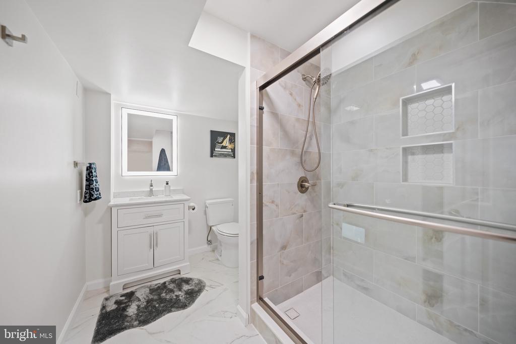 12704 THERESA DRIVE