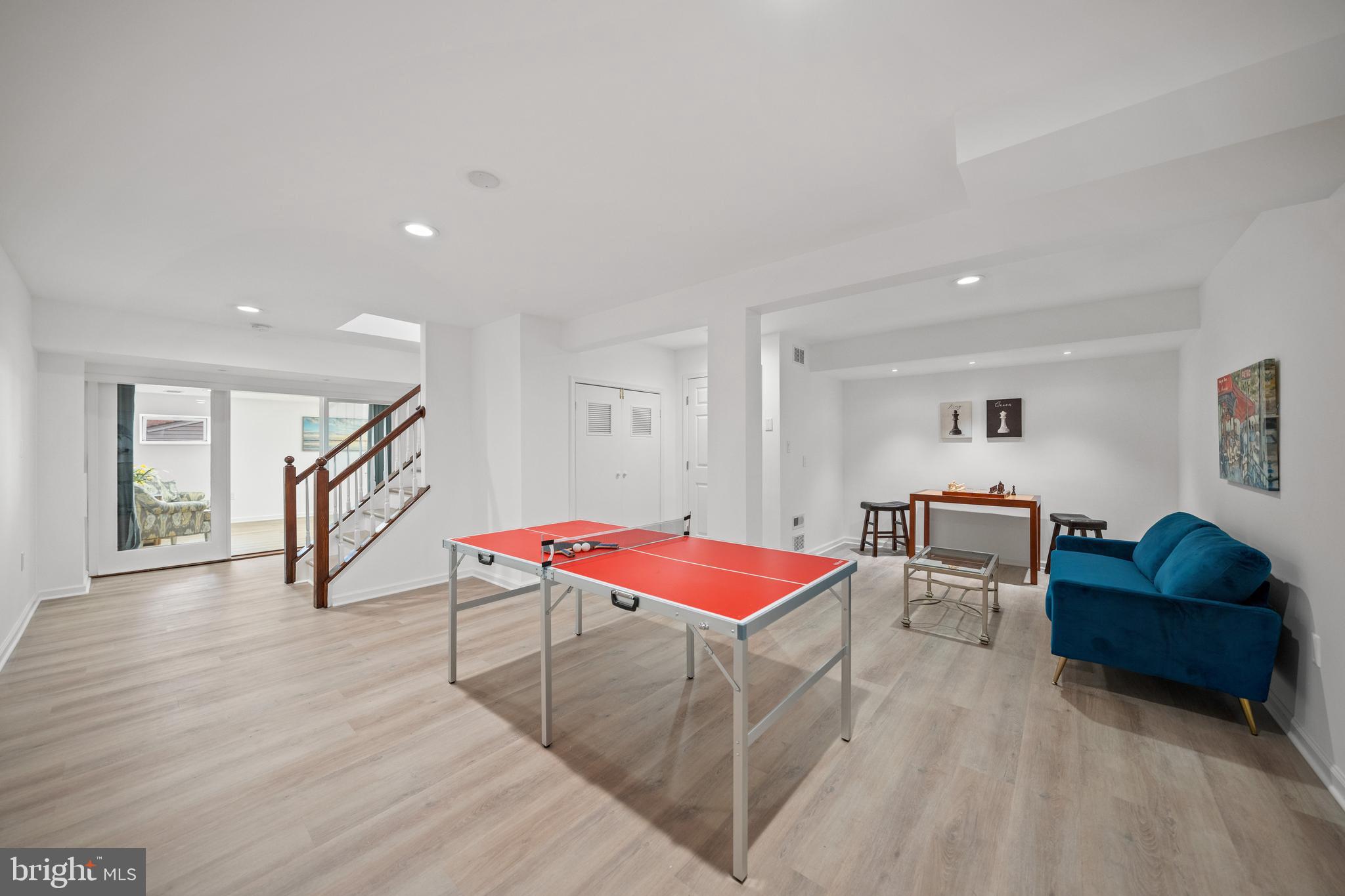 12704 THERESA DRIVE