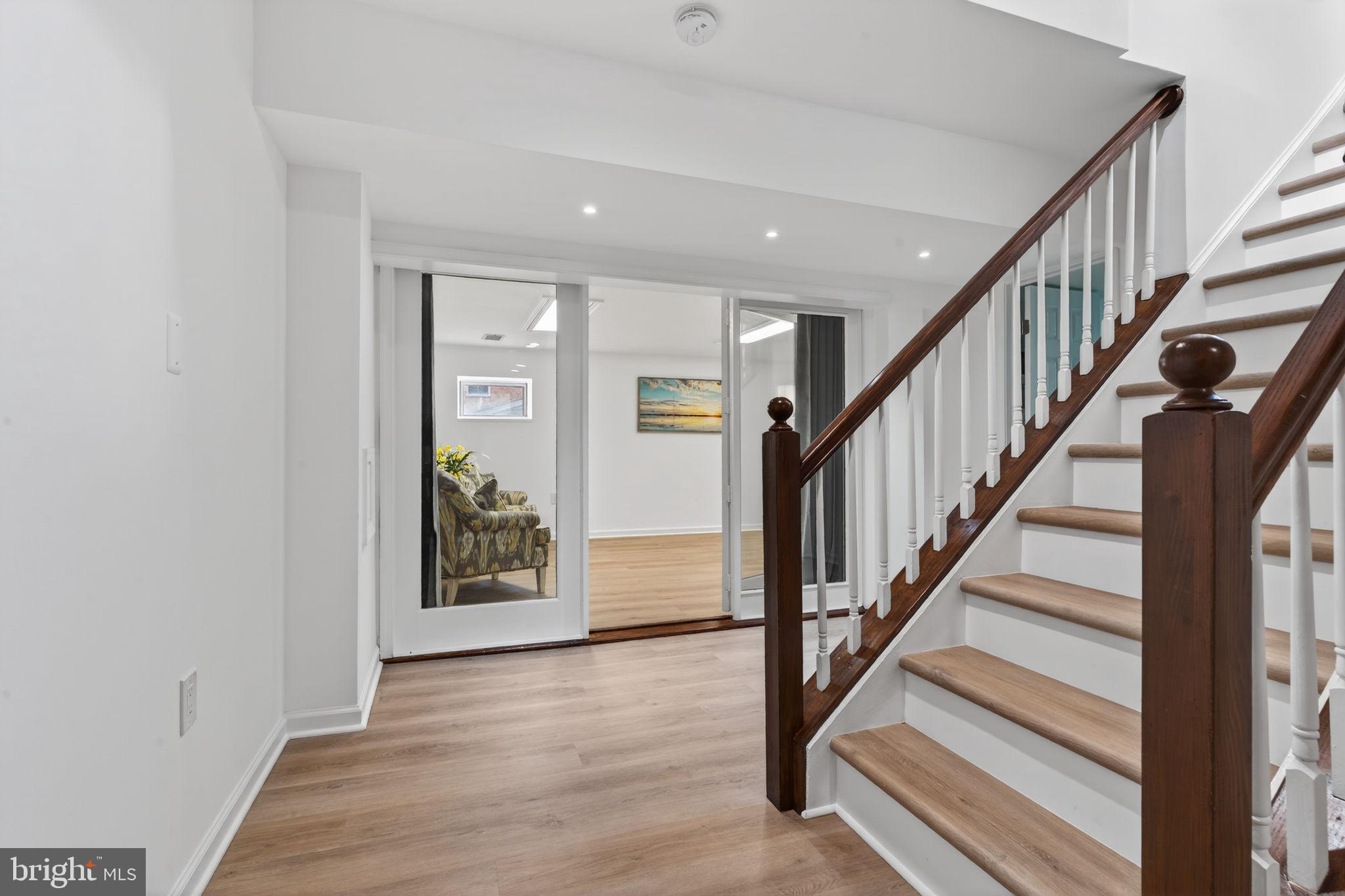12704 THERESA DRIVE