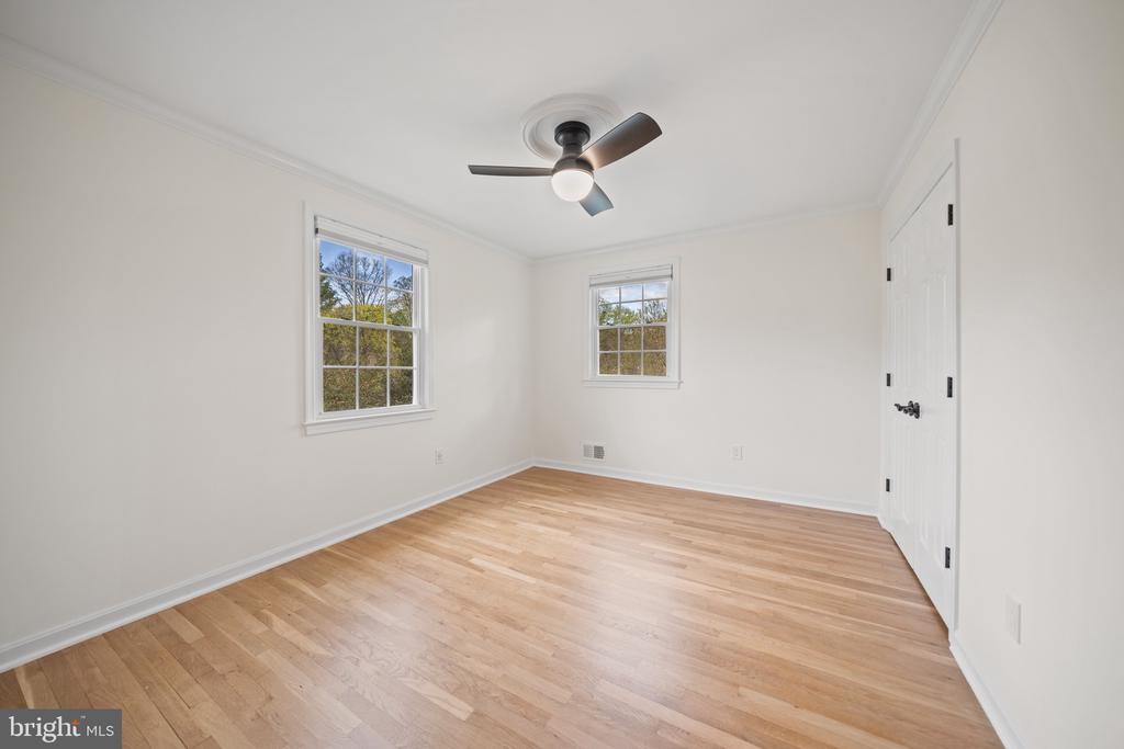 12704 THERESA DRIVE