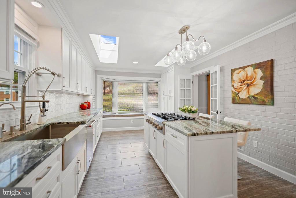 12704 THERESA DRIVE