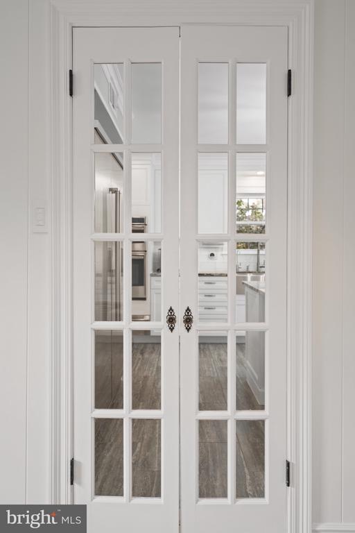12704 THERESA DRIVE