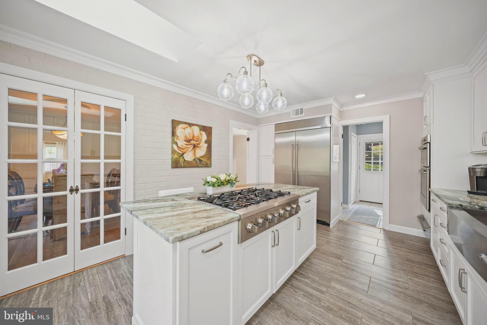 12704 THERESA DRIVE