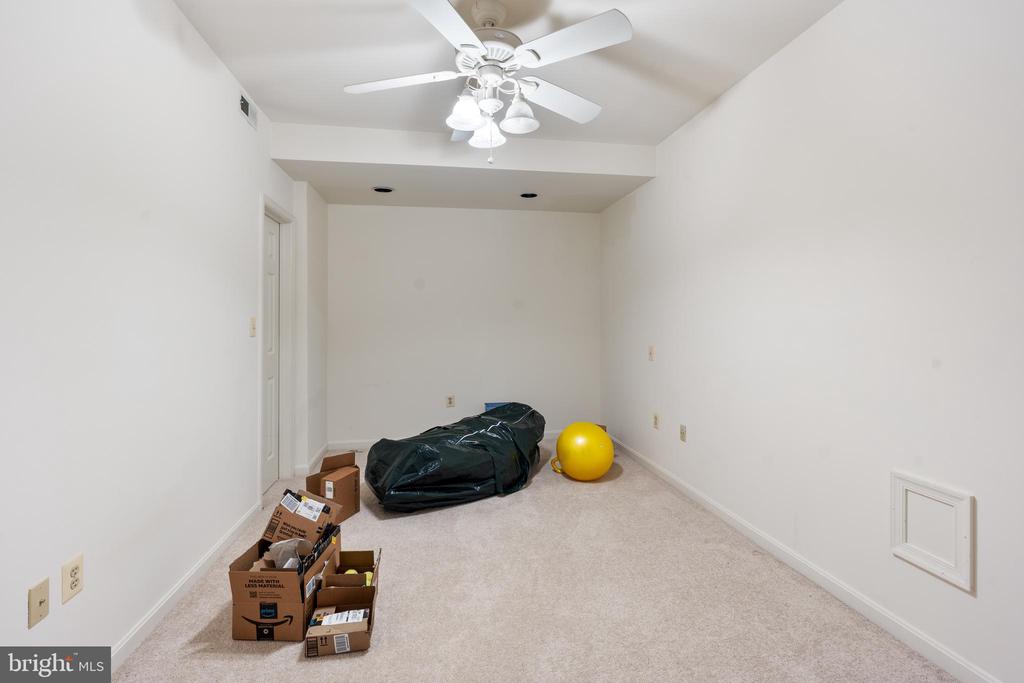 7815 STABLE WAY