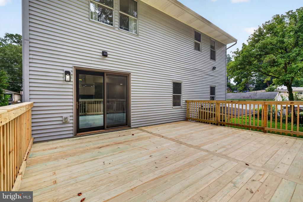 708 ROSEMERE AVENUE