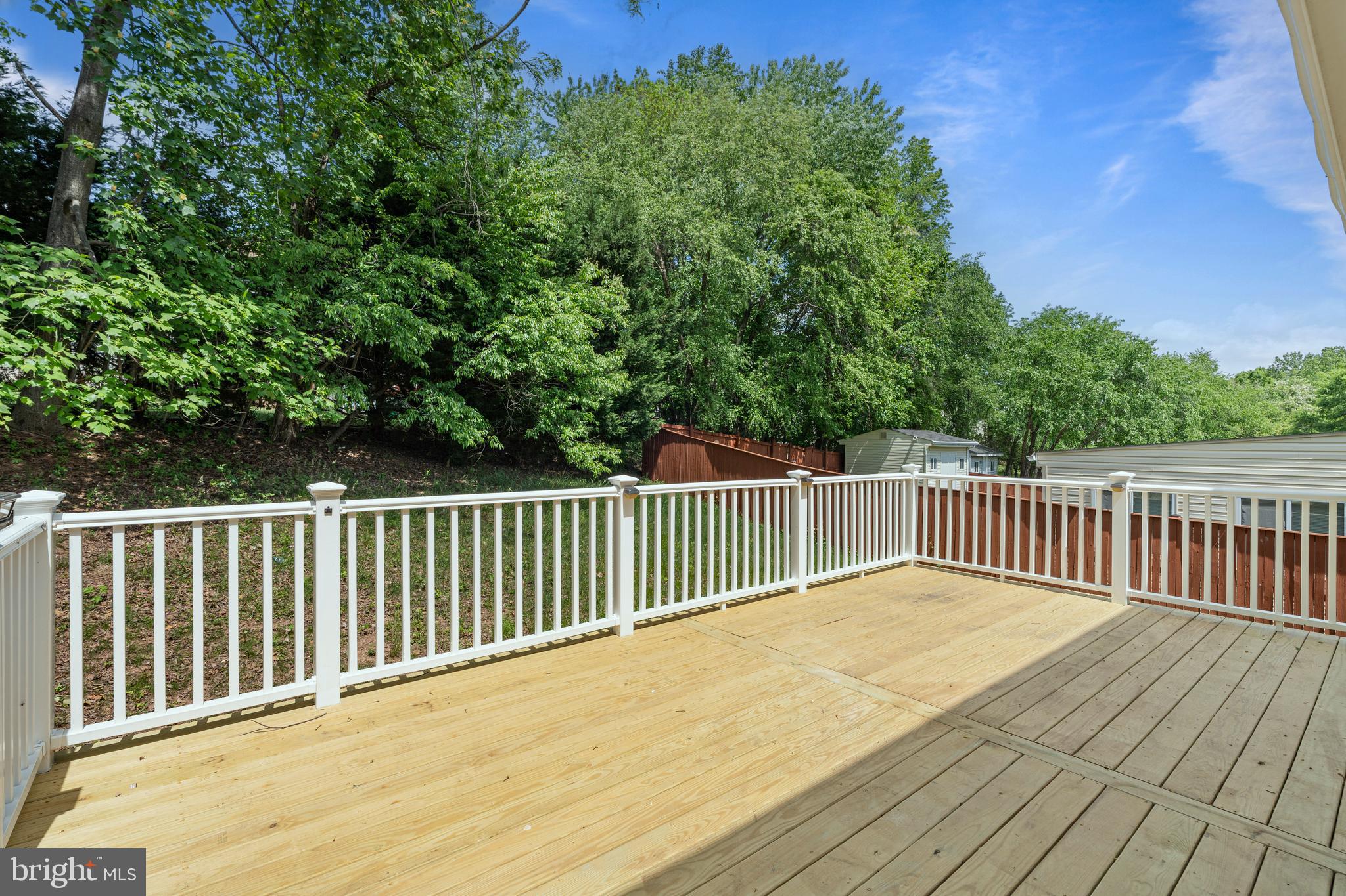 9402 Utica Pl