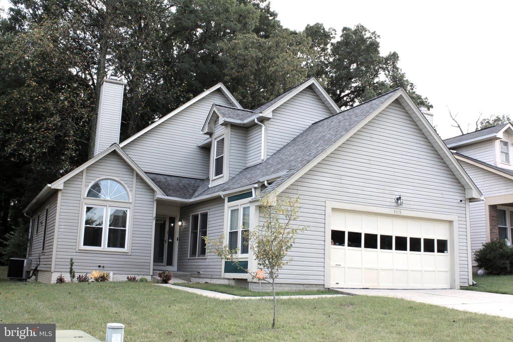 9319 CREEKVIEW DRIVE