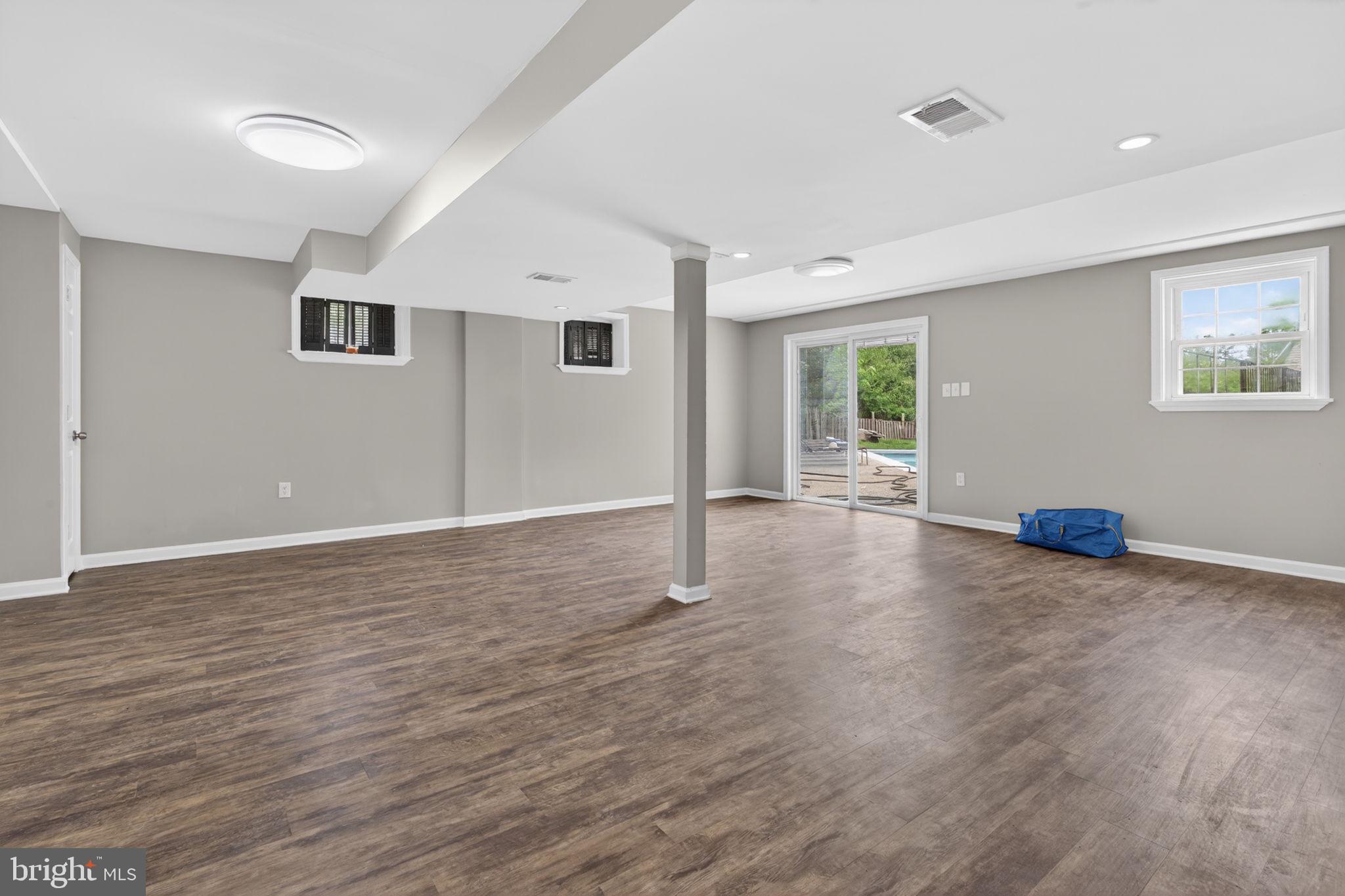 11810 FAIRGREEN LANE