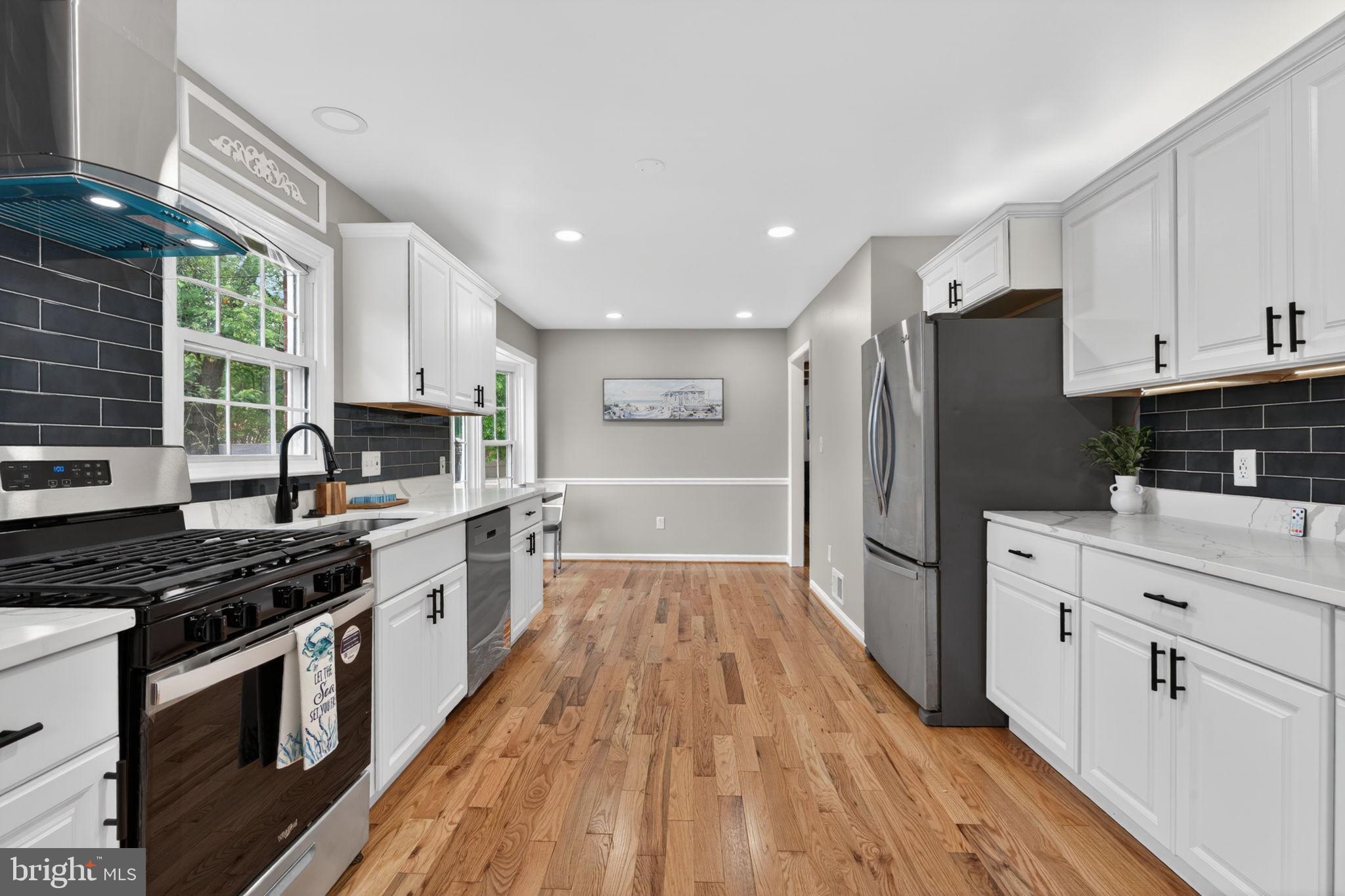 11810 FAIRGREEN LANE