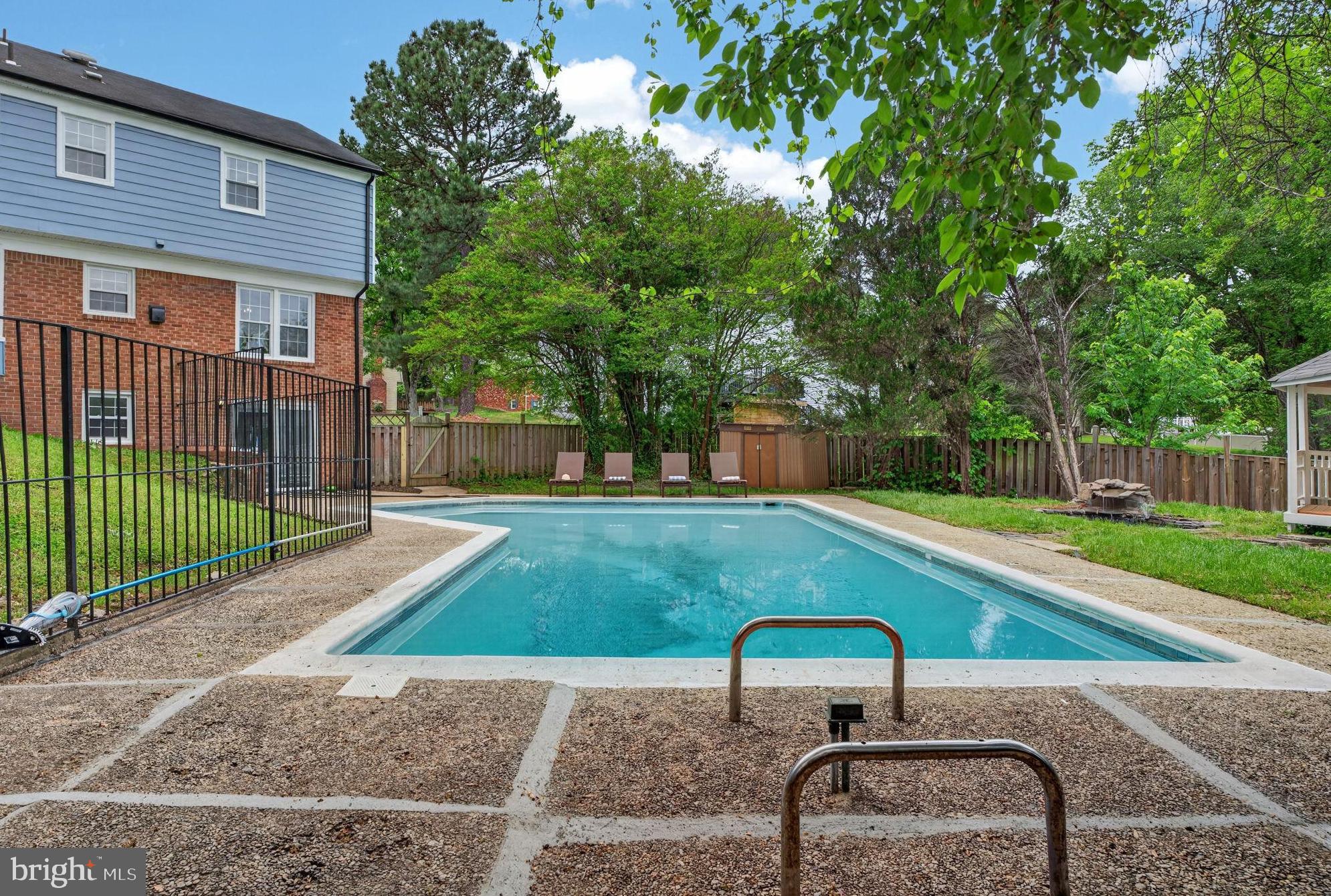 11810 FAIRGREEN LANE