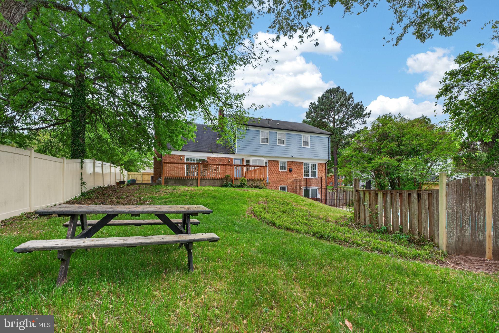 11810 FAIRGREEN LANE