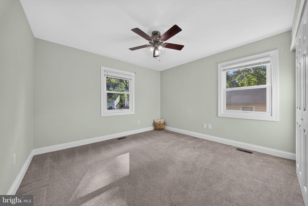 3809 IRONGATE LANE