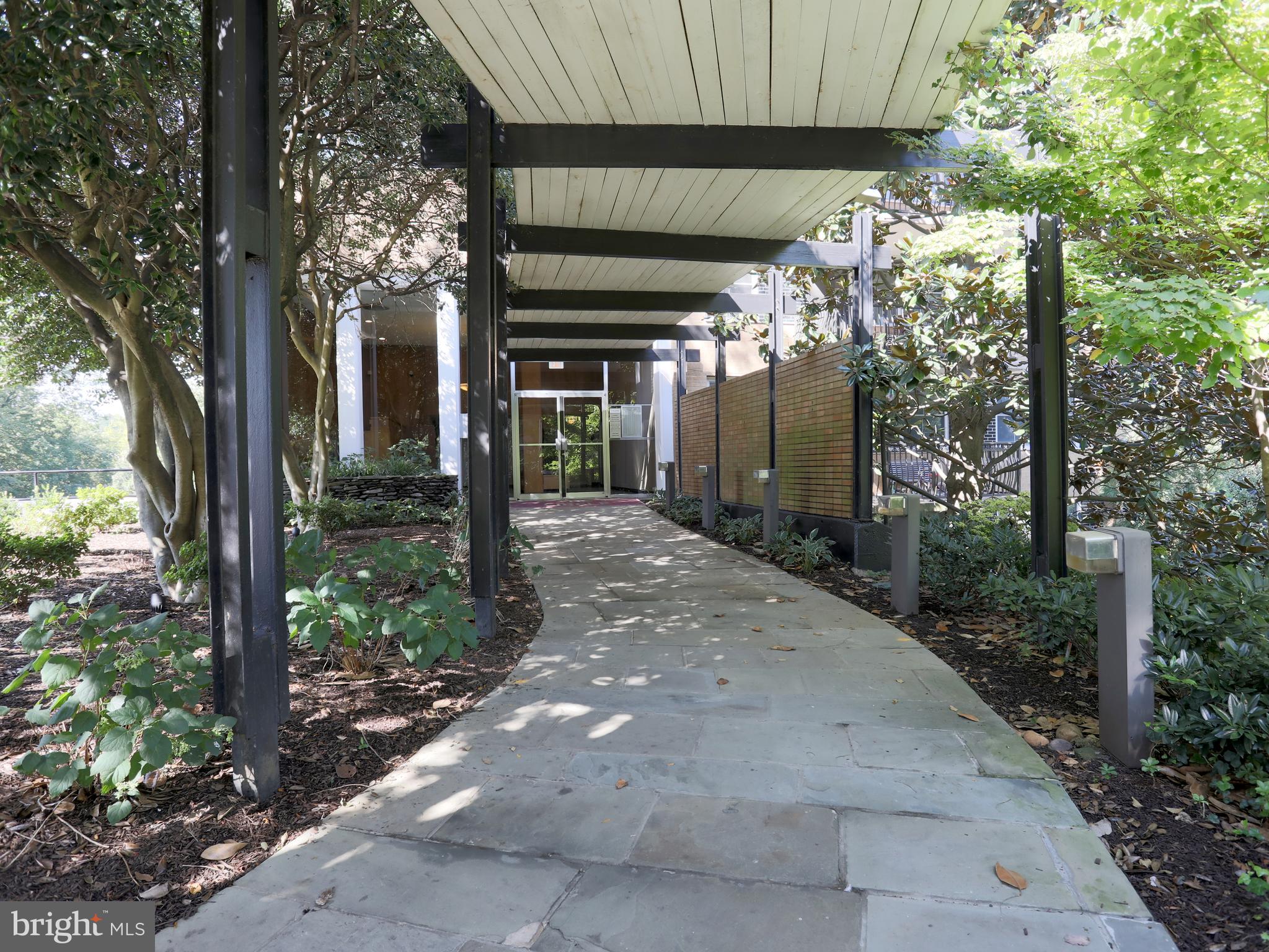 2030 N Adams St #805