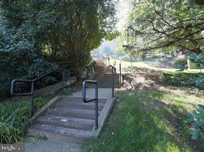 2030 N ADAMS ST #805