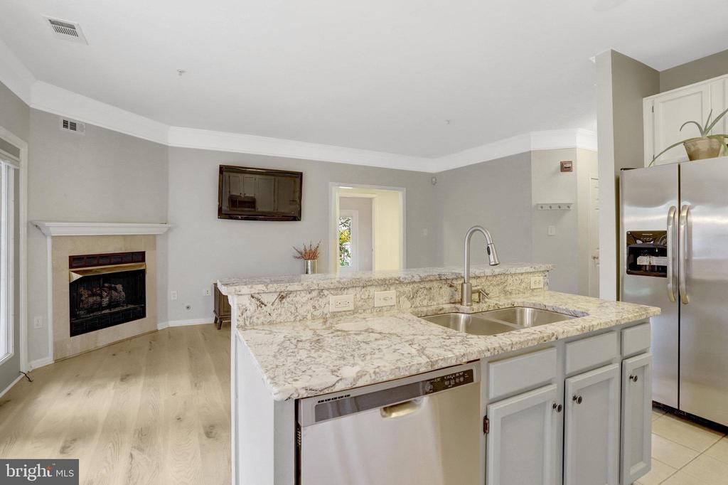 6547 GRANGE LANE 104